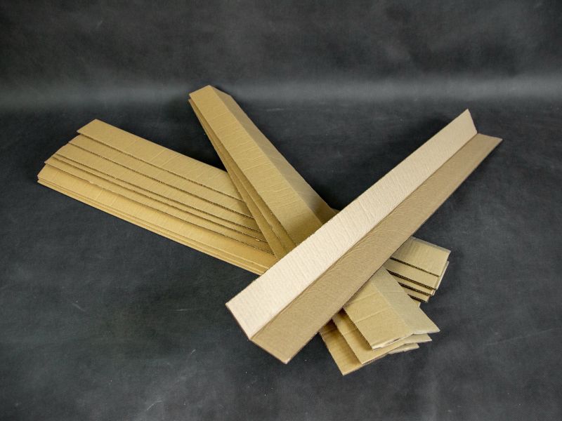 Ochranné rohy z kartonu