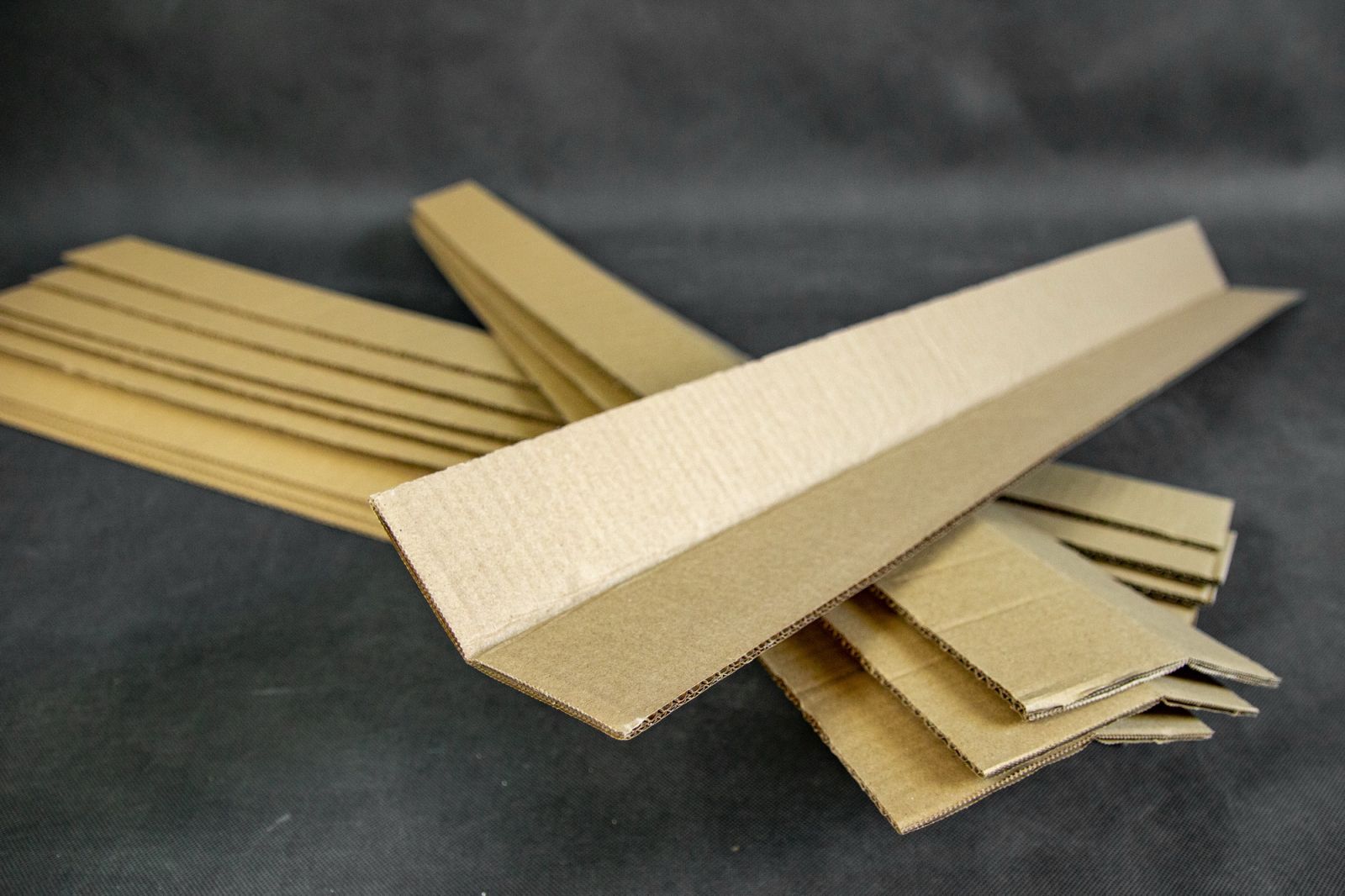 Ochranné rohy z kartonu